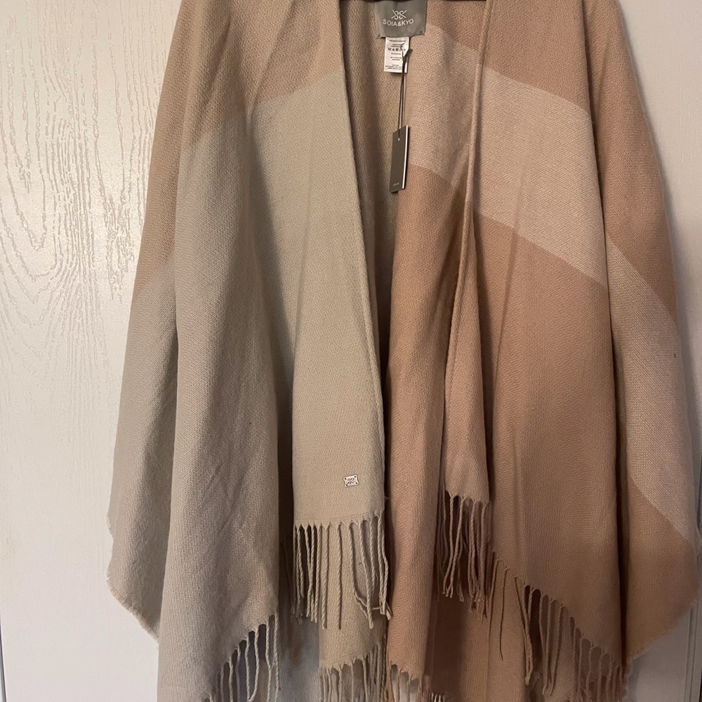 Soia & Kyo Wrap